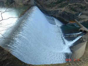 20140316白水ダム反対側の見える写真